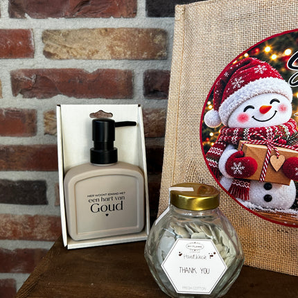 Kerstpakket compleet met vulling 60