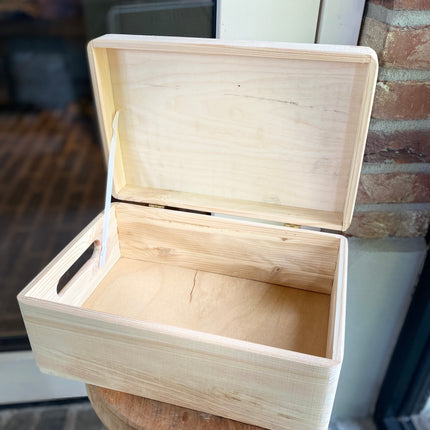 Houten kist (rechthoek) met deksel en opdruk - 30x20x12 cm